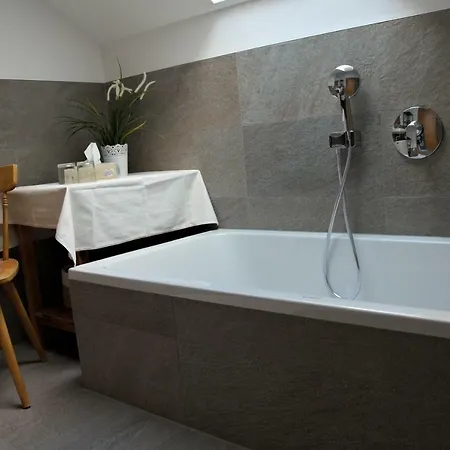 Sonnenschein Appartamento *